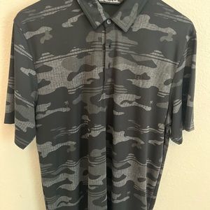 Travis Mathew’s Golf Shirt - L